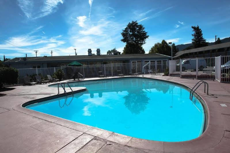Days Inn By Wyndham Ukiah Kültér fotó